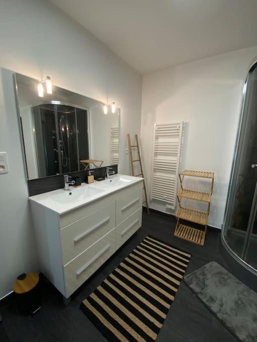 Gite Comme Chez Soi Ducey Les Cheris ภายนอก รูปภาพ